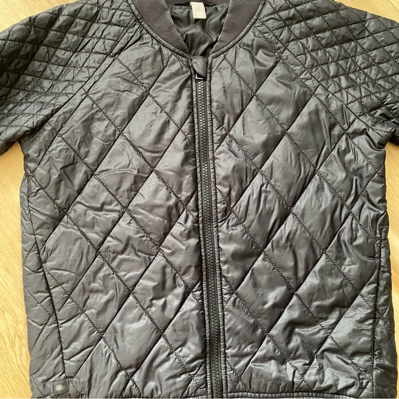 Athleta Girl Brainstorm Black Quilted Bomber Full Zip Jacket - Picture 3 of 9